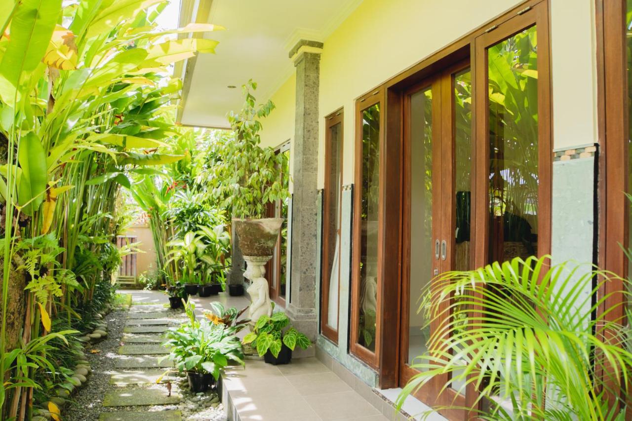 Mancur Guesthouse Ubud  Exterior photo